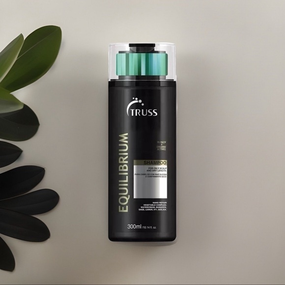 TRUSS Professional Equilibrium Shampoo Oily Hair 10.14oz Treatment Haircare - Picture 14 of 15